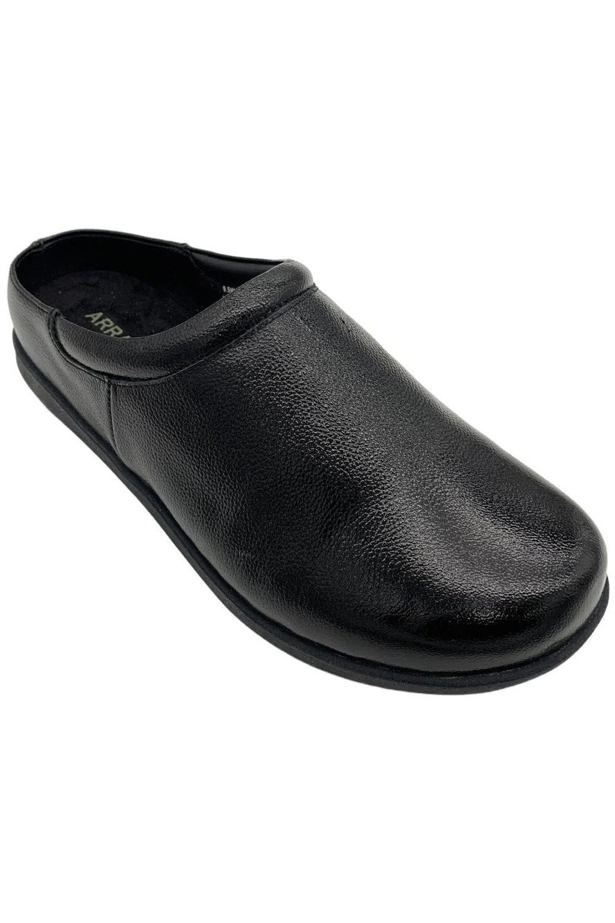 ARRAY Women's Belle Slip-On Clogs Black/Crinkle/Patent - Wide